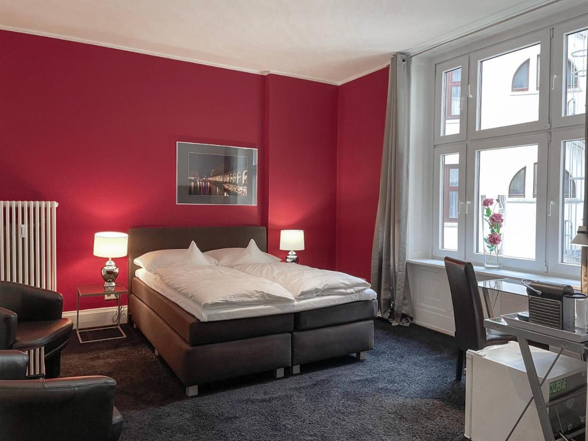 Hotel Wagner Im Dammtorpalais Hamburg Bagian luar foto