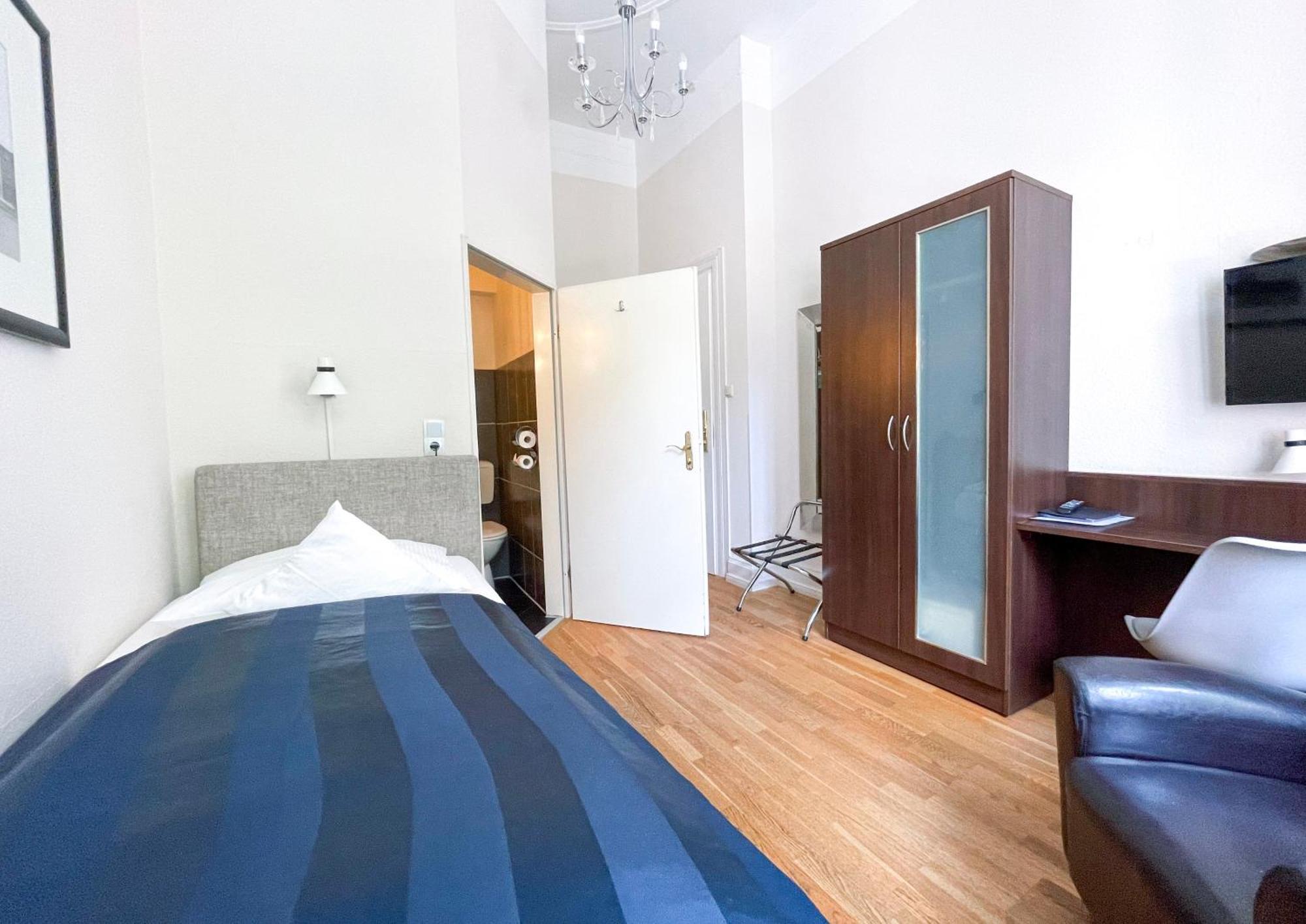 Hotel Wagner Im Dammtorpalais Hamburg Bagian luar foto