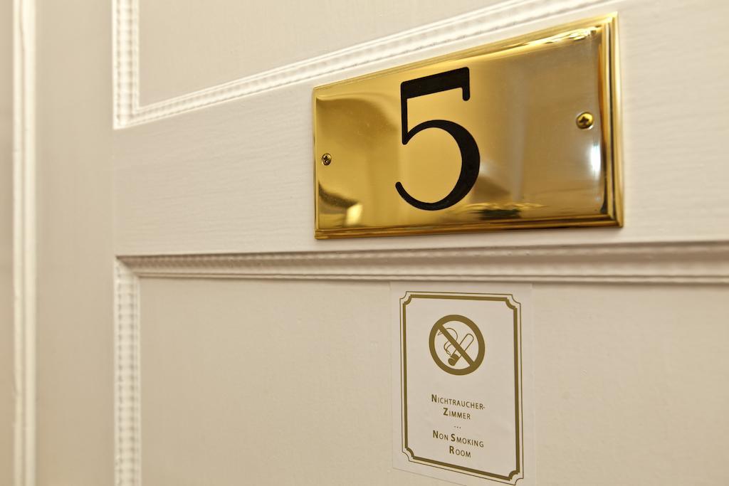 Hotel Wagner Im Dammtorpalais Hamburg Bagian luar foto