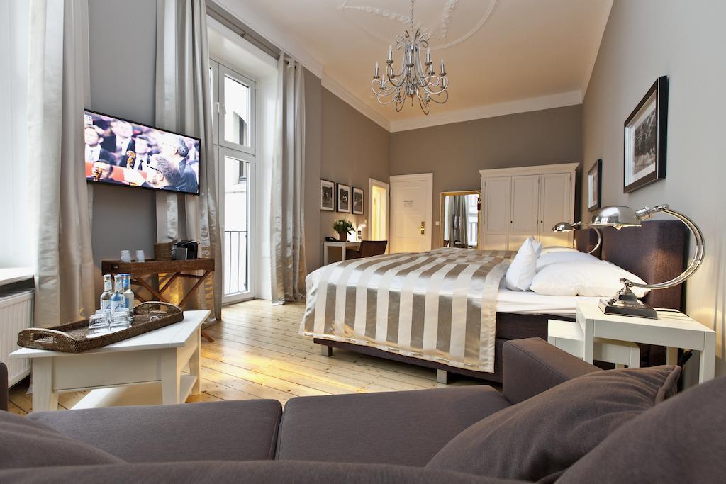 Hotel Wagner Im Dammtorpalais Hamburg Bagian luar foto